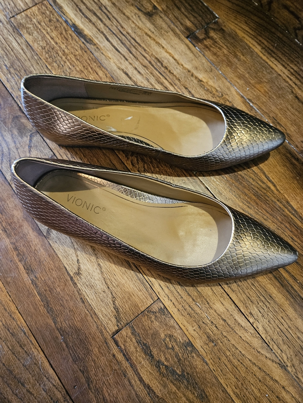 Vionic Metallic Bronze Snake-Texture Pointed-Toe Flats - Picture 4 of 5